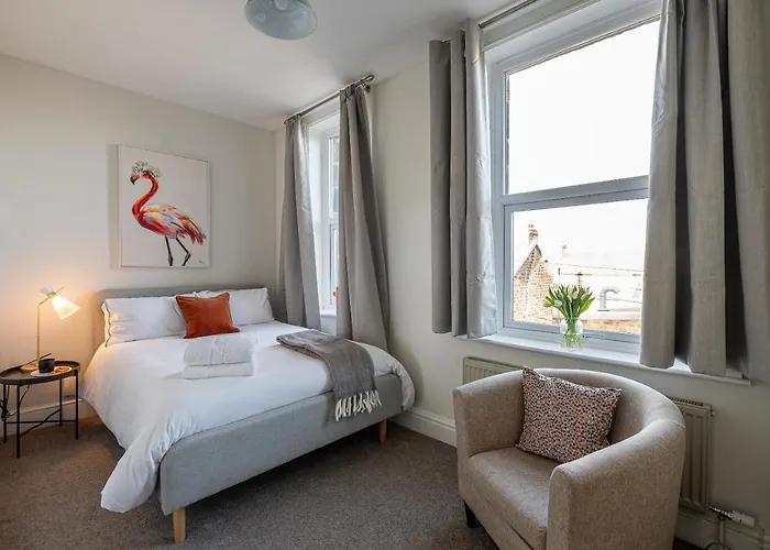 Stunning 5 Bedroom 5 En-suite Victorian House In * Harrogate